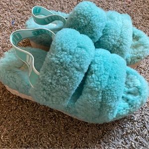UGG Fluffy Slipper